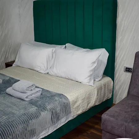 Pink House Apartament *