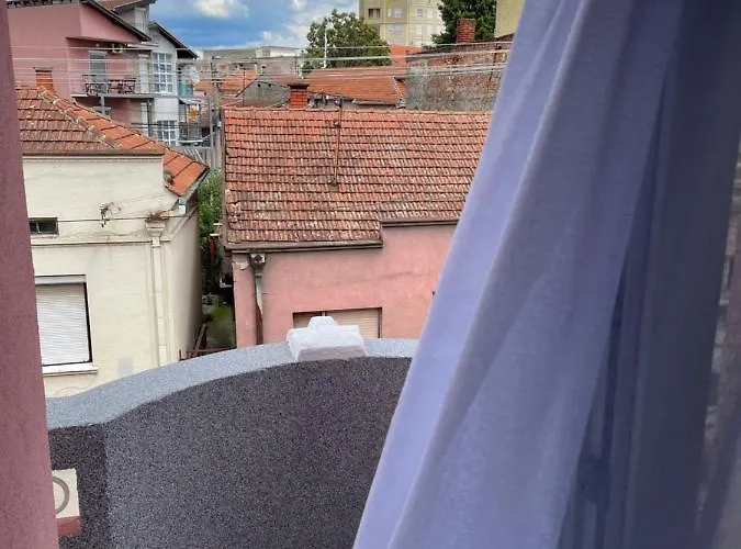 Apartament Pink House