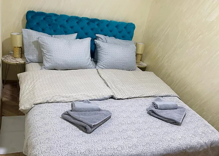 Apartament Pink House *